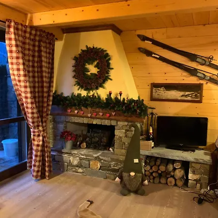 Courmayeur Warm Chalet Con Parcheggio Privato E Giardino Апартаменты *