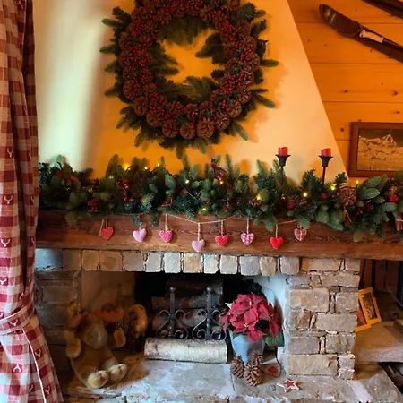 Courmayeur Warm Chalet Con Parcheggio Privato E Giardino
