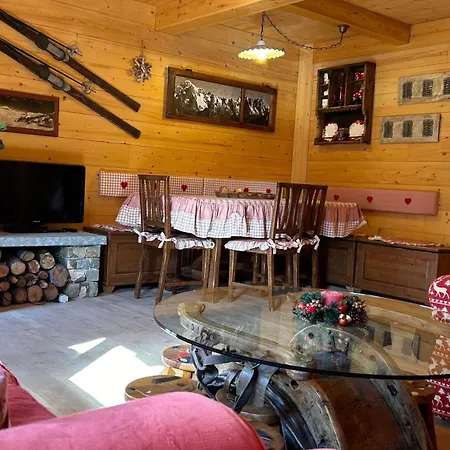 Courmayeur Warm Chalet Con Parcheggio Privato E Giardino *